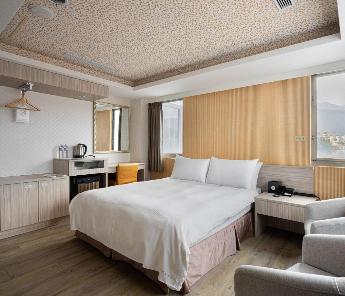 West Hotel Puli Εξωτερικό φωτογραφία