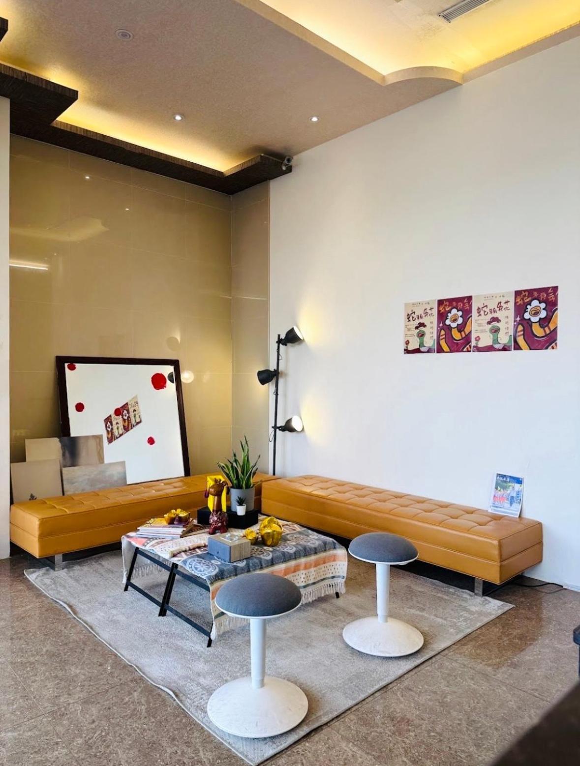 West Hotel Puli Εξωτερικό φωτογραφία